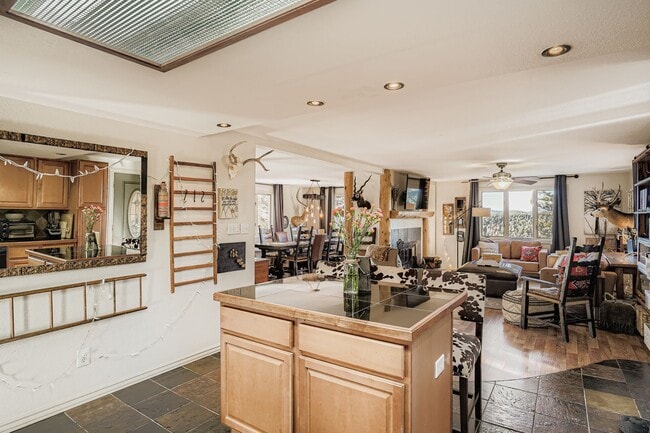 Building Photo - 13203 S Wamblee Valley Rd