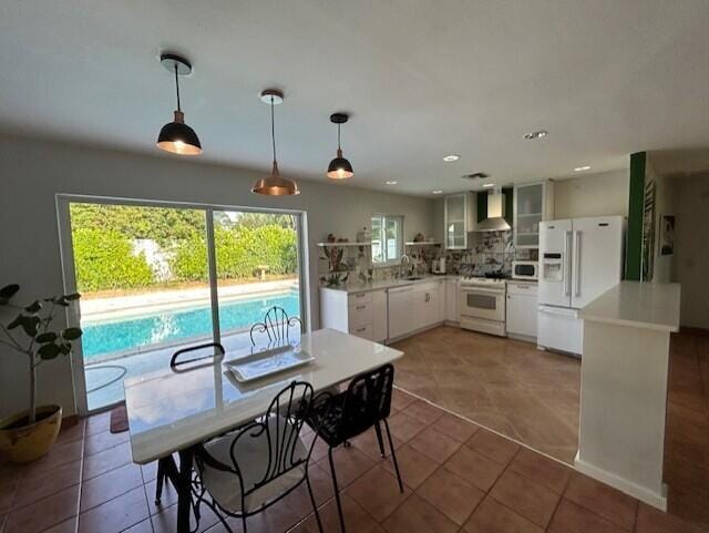 Building Photo - 1301 SE Sandpiper Ln