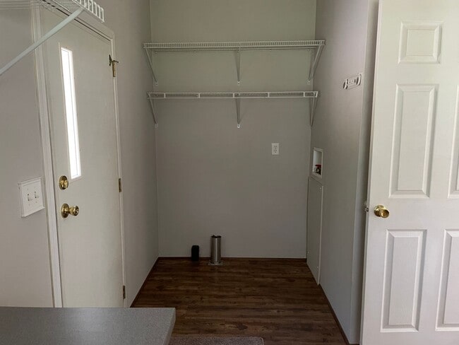 Building Photo - Updated Three Bedroom Two Bath Double Wide in Iron Station