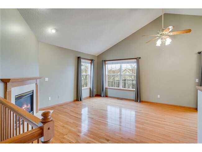 Building Photo - 917 Lindsey Ln