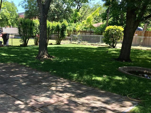 Building Photo - 2912 W Clarendon Dr