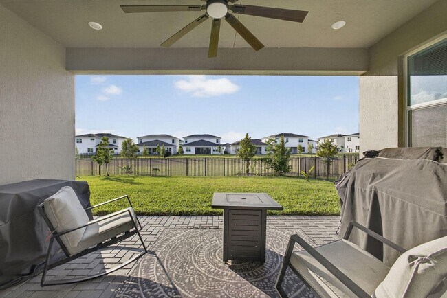 Building Photo - 1543 Stockbridge St