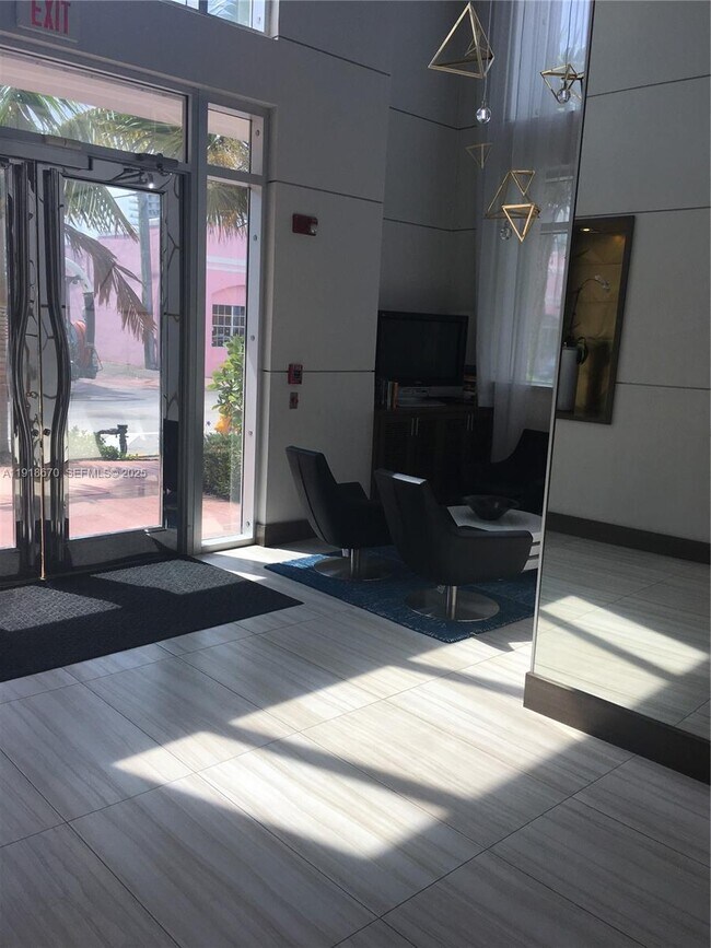 Building Photo - 200 Ocean Dr