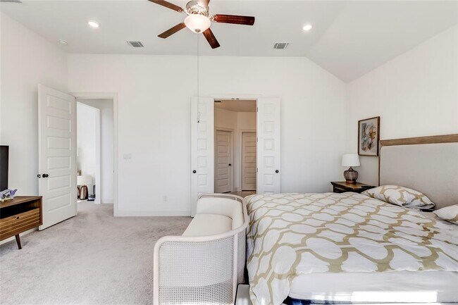 Building Photo - 133 Goshen Dr