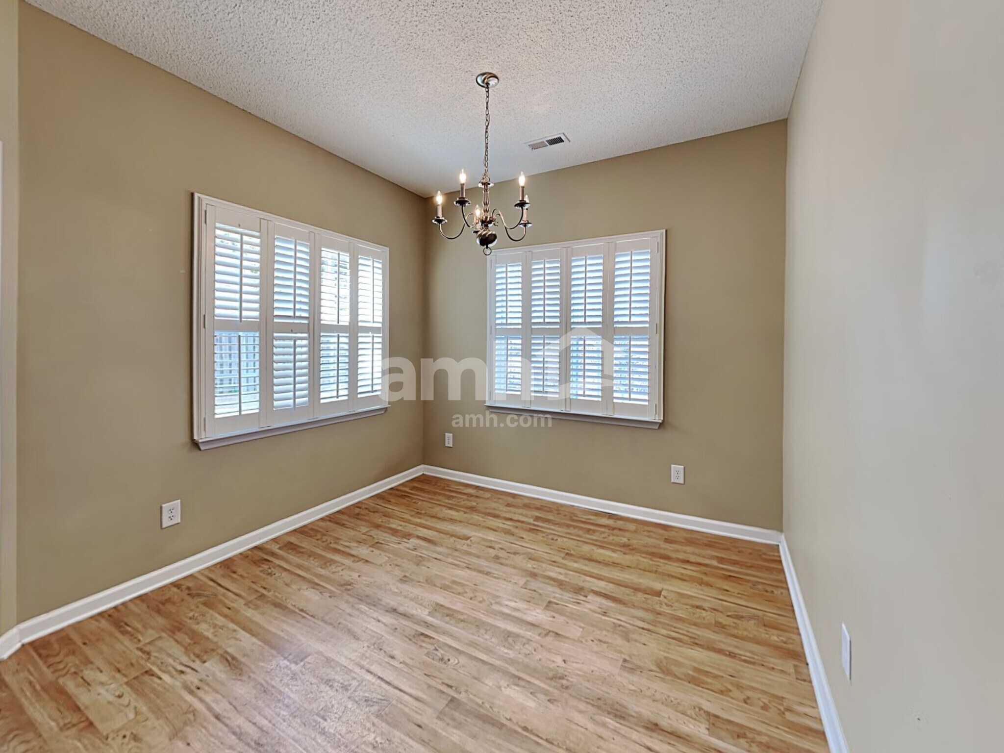 Building Photo - 582 Cotton Brook Dr