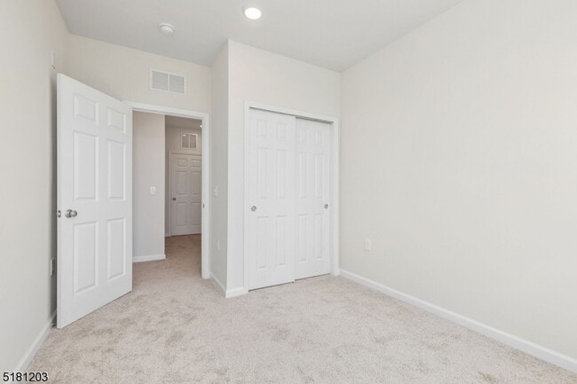 Building Photo - 1014 Station Rd