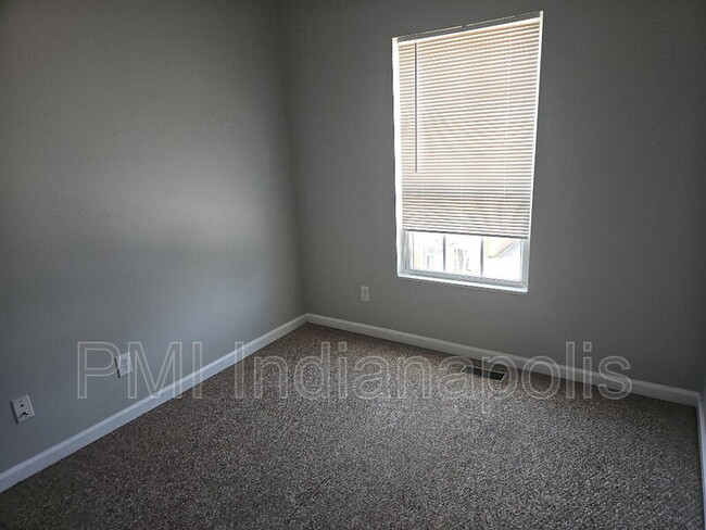 Building Photo - 1811 Winfield Park Dr