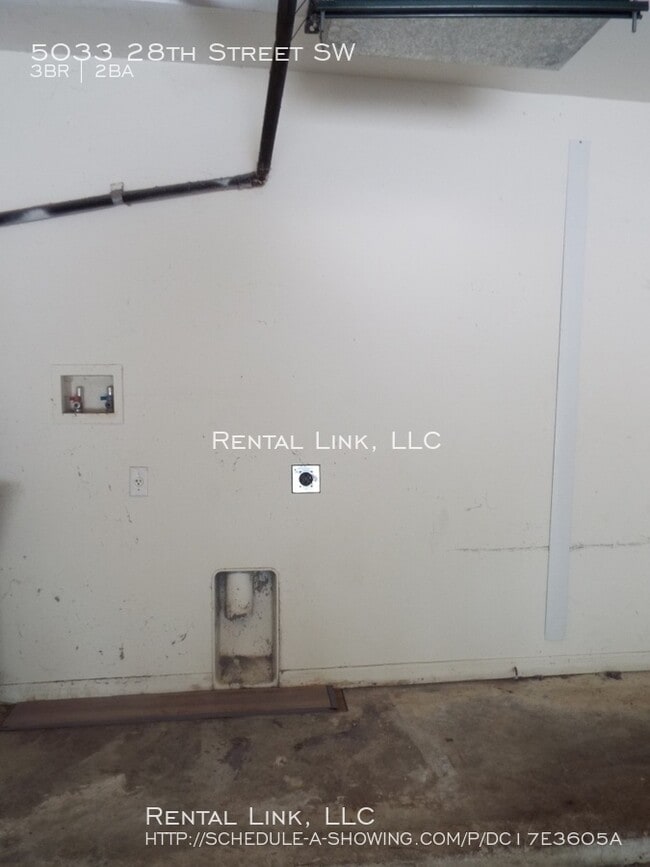 Building Photo - Lehigh Acres Duplex For Rent