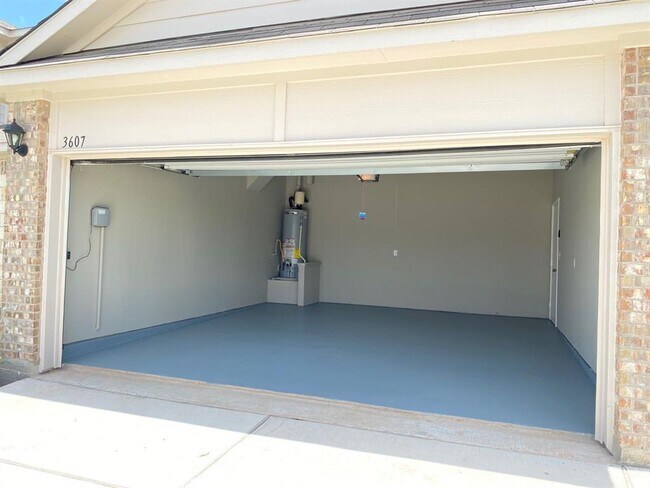 Building Photo - 3607 Conyers Ln