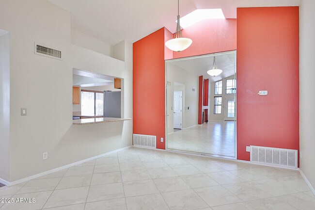 Building Photo - 7539 W Sequoia Dr