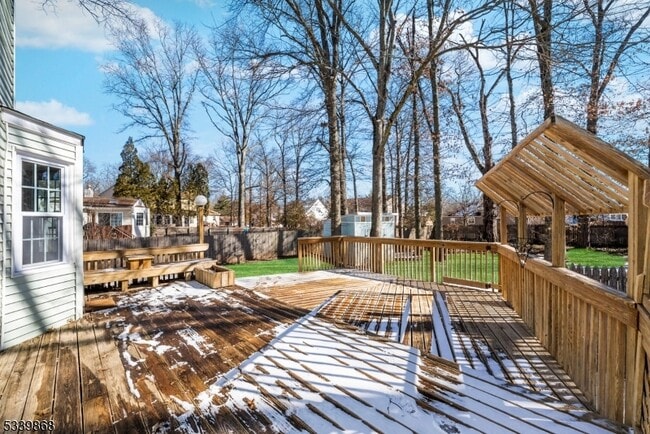 Building Photo - 231 Sutphin Ln