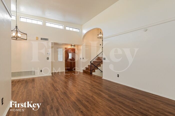 Building Photo - 12705 N Bandanna Way