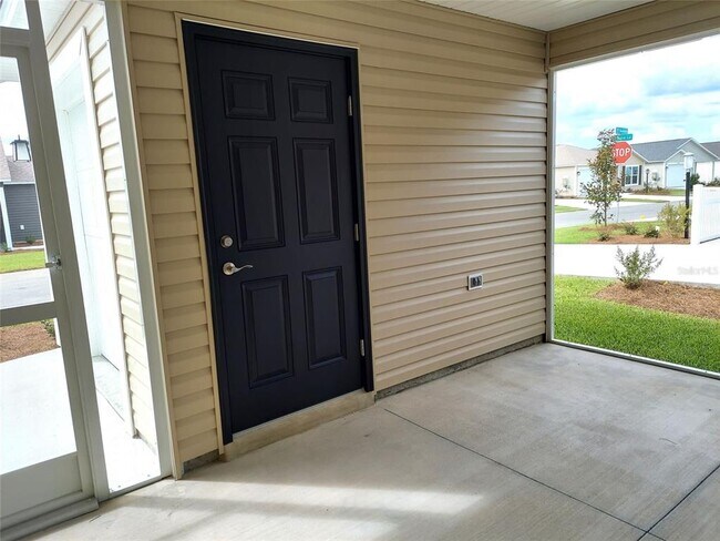 Building Photo - 3263 Sherfinski Ave