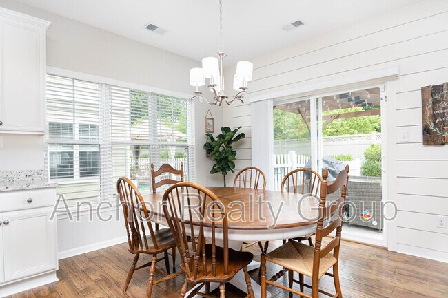 Building Photo - 5025 Shell Cove Ln