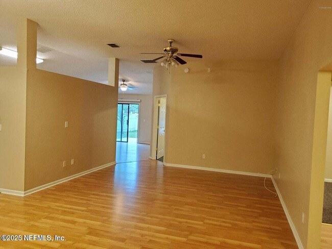 Building Photo - 1058 Waterfall Dr