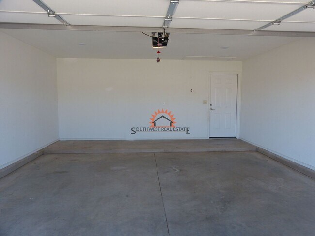 Building Photo - 1313 Mission Dr