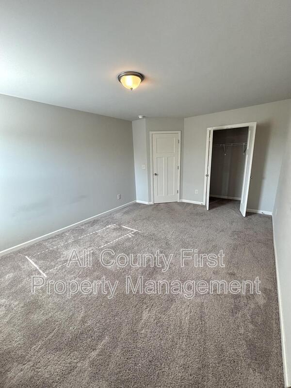 Building Photo - 1380 Sugar Glen Ct