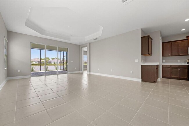 Building Photo - 10072 Lake Wales Cir