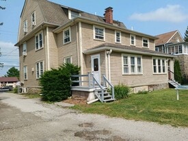 Building Photo - 58 Darby Rd