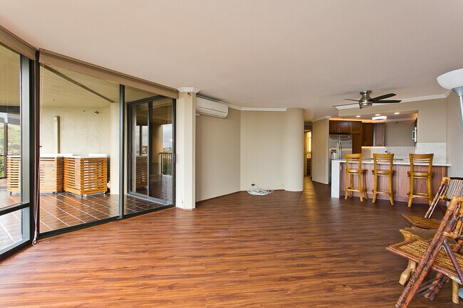 Building Photo - 2101 Nuuanu Ave