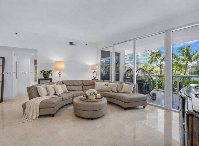 Building Photo - 400 Alton Rd