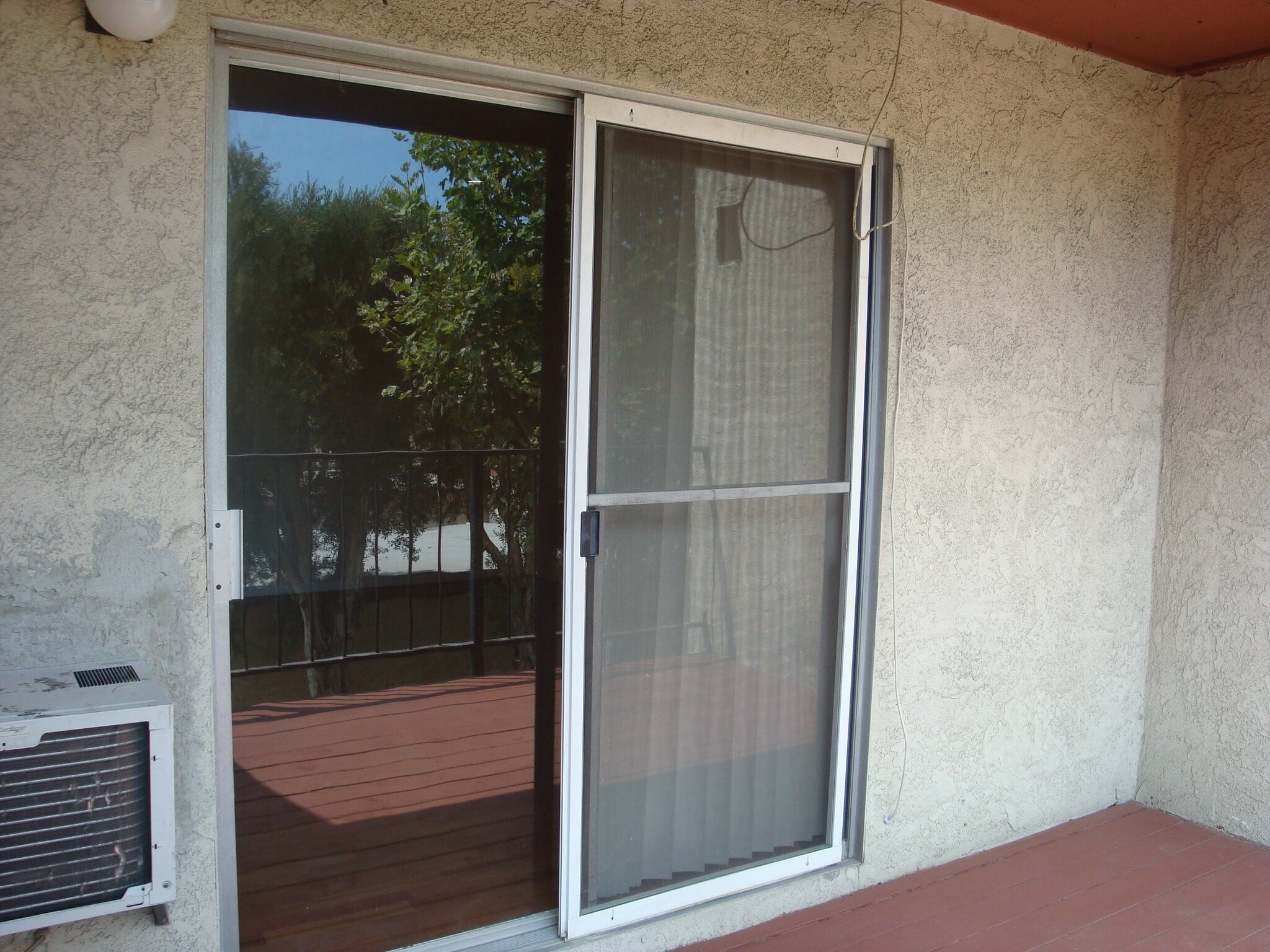 Building Photo - 1056 S Idaho St