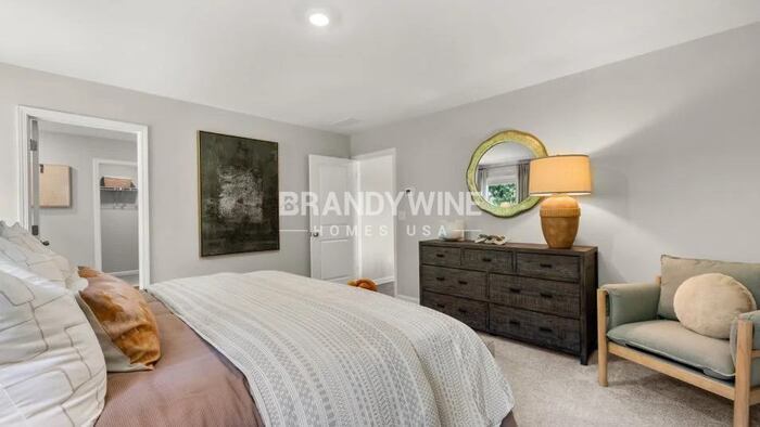 Building Photo - 1240 Arnhem Dr