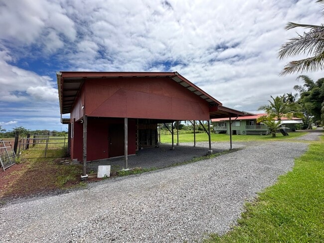 Building Photo - 4 Bedroom/ 2.5 Bath