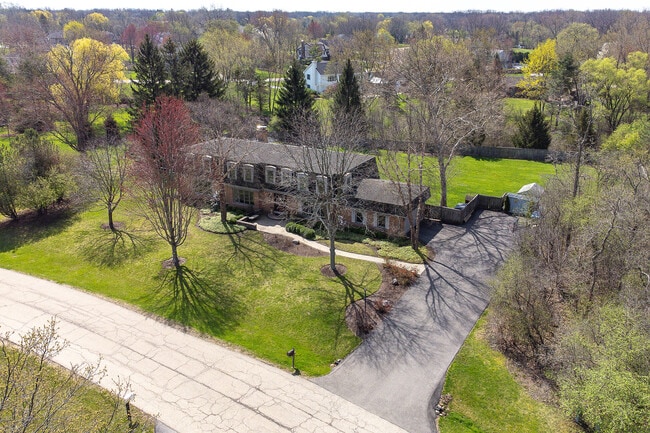 Building Photo - 877 Fair Way