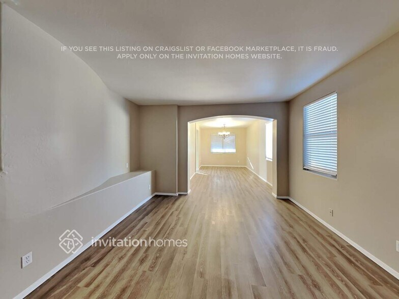 Building Photo - 11311 E Stearn Ave