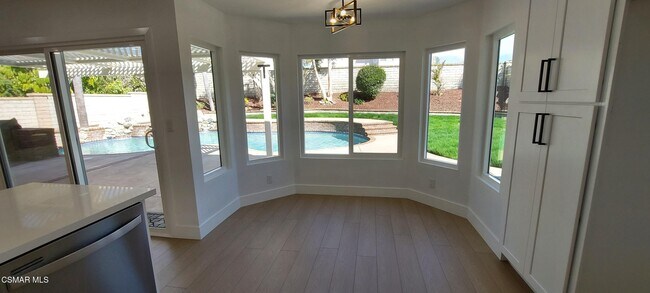 Building Photo - 748 Azure Hills Dr