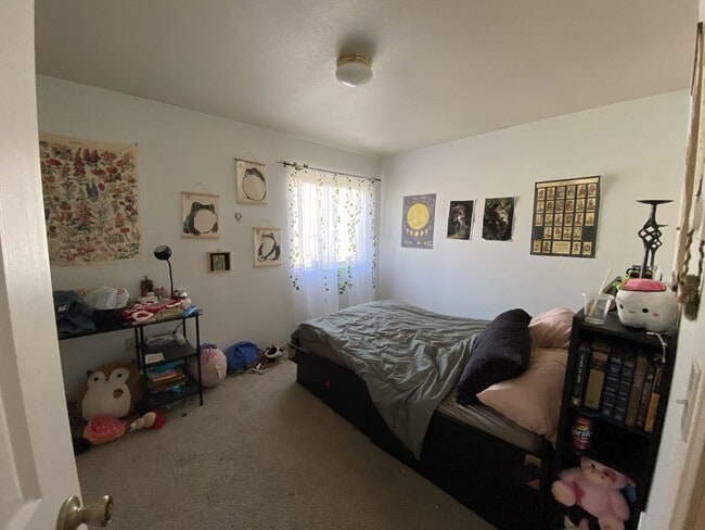 Building Photo - Garfield St Duplex