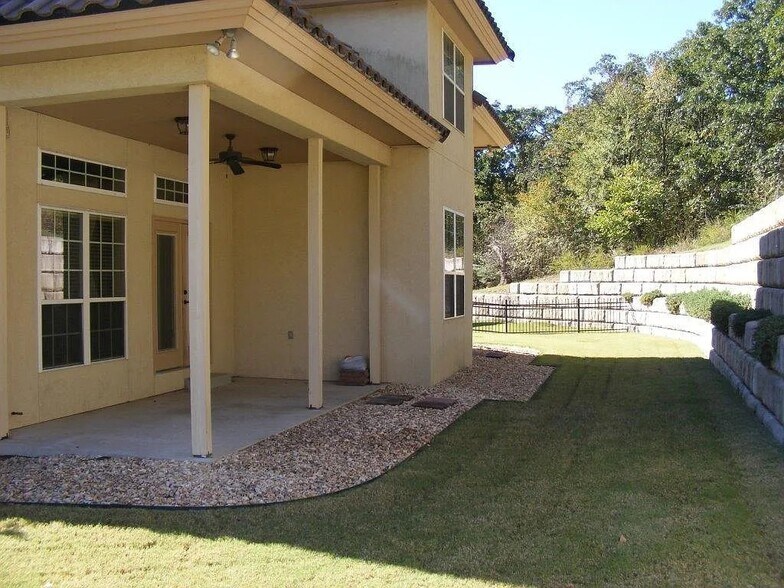 Building Photo - 4333 W 71st Ct