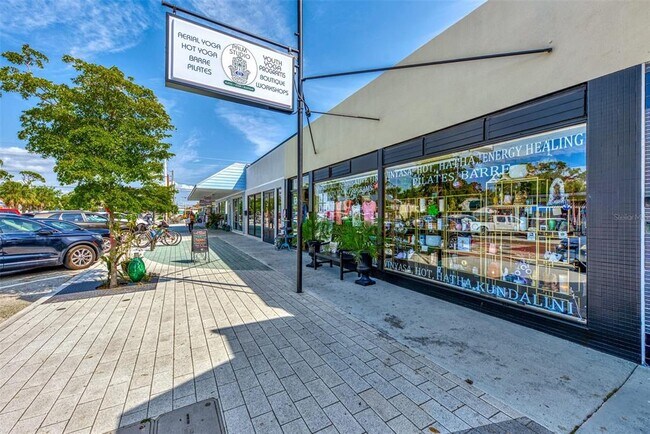 Building Photo - 2400 N Beach Rd