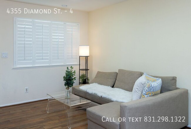Building Photo - 4355 Diamond St