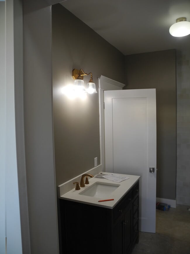 New vanity - 1934 Henderson Ave