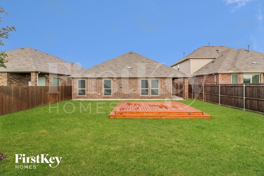 Building Photo - 4325 Bayport Dr