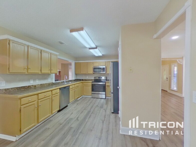 Building Photo - 1005 Faircloth Ct