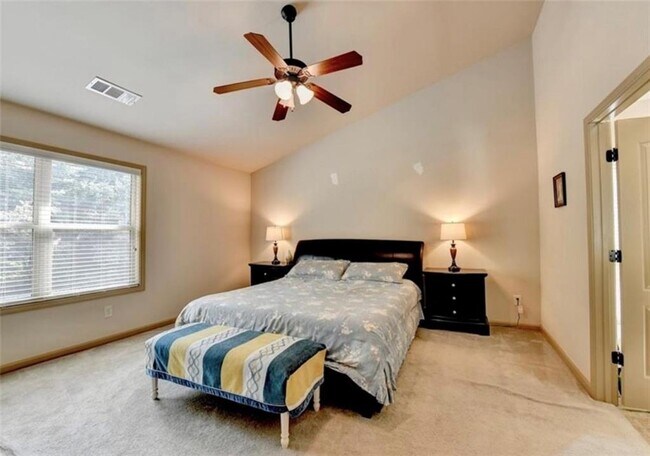 Building Photo - 3248 Sag Harbor Ct NE