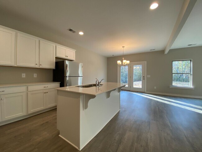 Building Photo - Home for Rent in Pinson, AL!!!! Available to View!