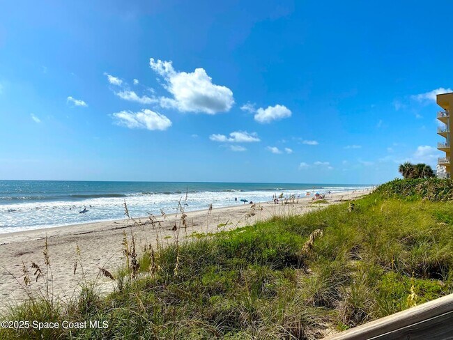 Building Photo - 2035 Jimmy Buffett Mem Hwy