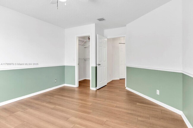 Building Photo - 12686 Little Palm Ln