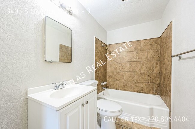Building Photo - 3403 Lincoln Terrace - Great Location, Won...