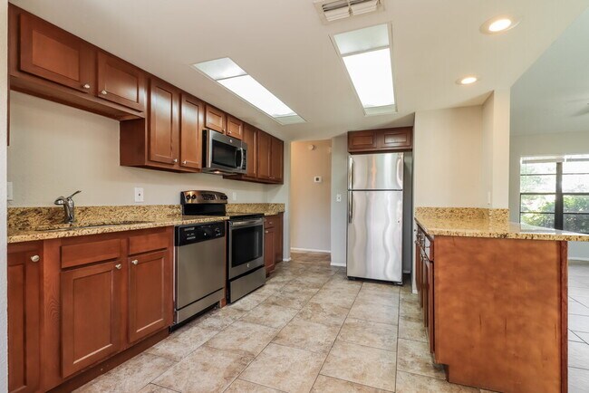 Building Photo - 9310 Tamworth Ln