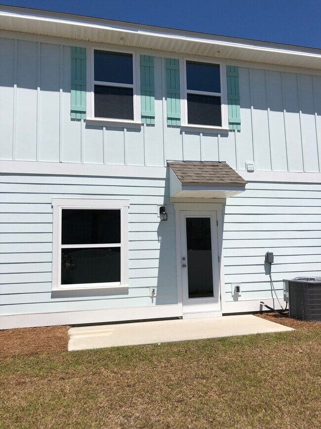 Building Photo - 7474 Shadow Lake Dr.