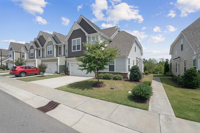Building Photo - 322 Acorn Hollow Pl