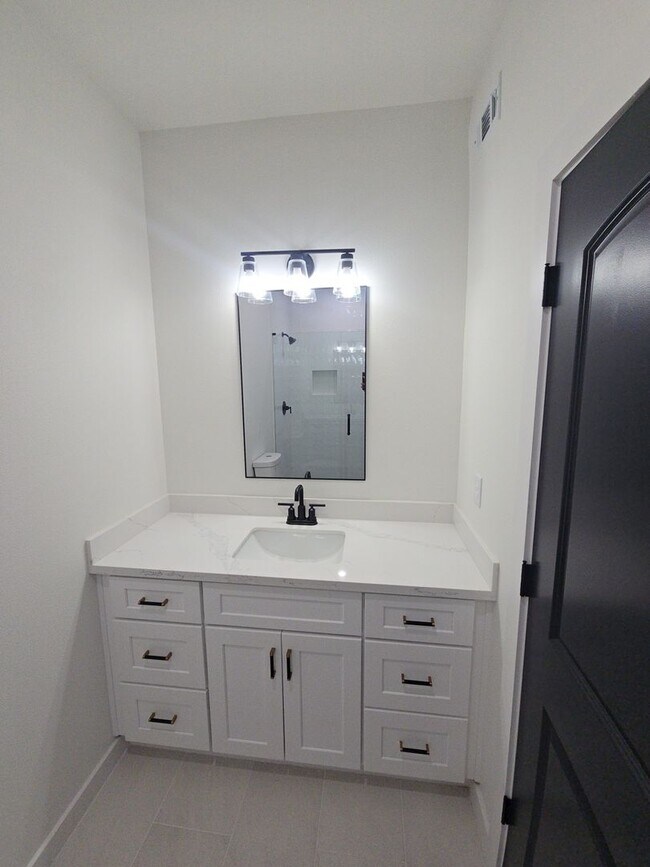 Building Photo - 8101 Venus St