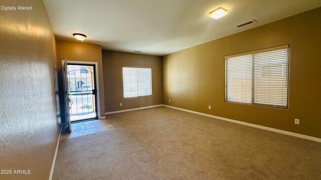 Building Photo - 2138 W Marconi Ave