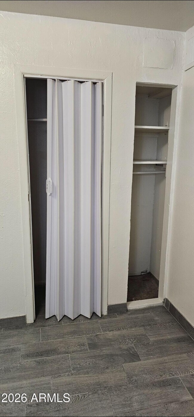 Building Photo - 2138 E Turney Ave