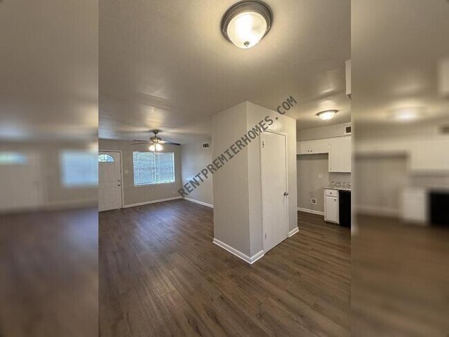 Building Photo - 7720 Bradley Dr